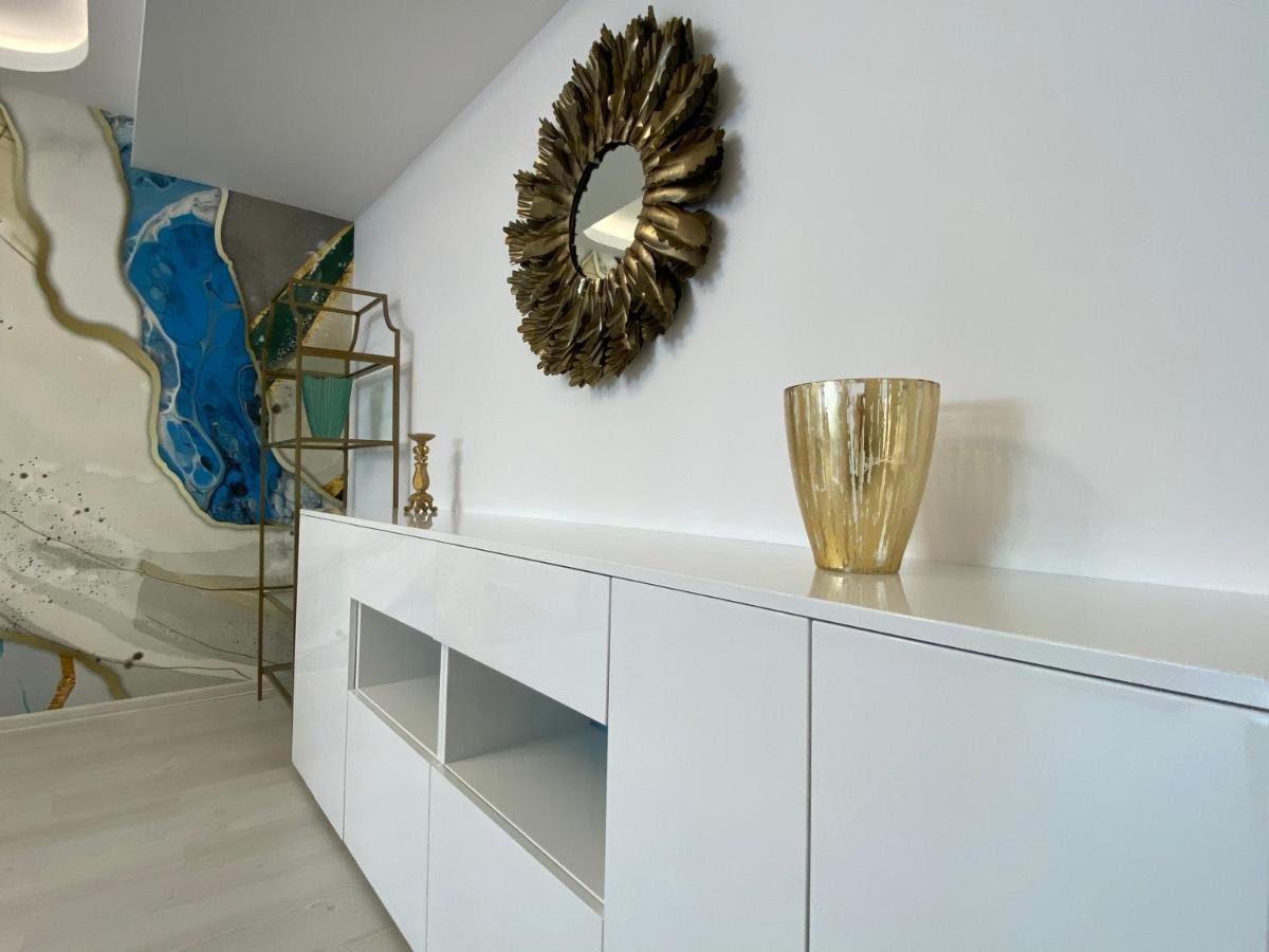 Coquette Apartment Brasov Exterior photo